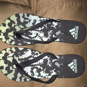 Adidas flip flop